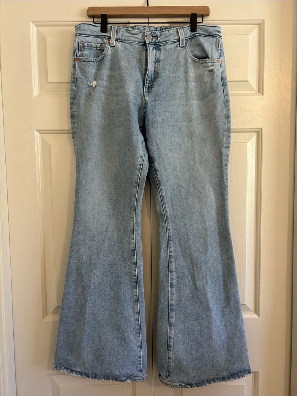 Ag Adriano Goldschmied Light Blue Angeline Mid Rise Flared Jeans, Size 31